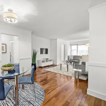 Buy this studio apartment on 400 East 77th Street in New York, NY 10021