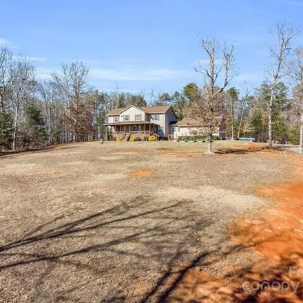 Image 9 - 486 Widd Lawing Ln, Union Mills, North Carolina, 28167 - House for sale