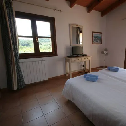 Rent this 5 bed house on Piezas Son Servera in Carrer de Cala Bona, 6