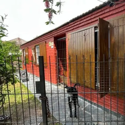 Buy this 3 bed house on Enrique Telémaco Susini in Partido de Tigre, Don Torcuato
