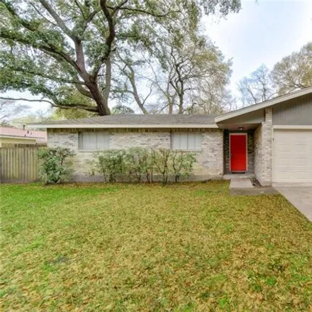 Buy this 3 bed house on 4154 California Avenue in Dickinson, TX 77539