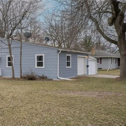 Image 1 - 197 North Morningside Drive, Le Sueur, MN 56058, USA - House for sale