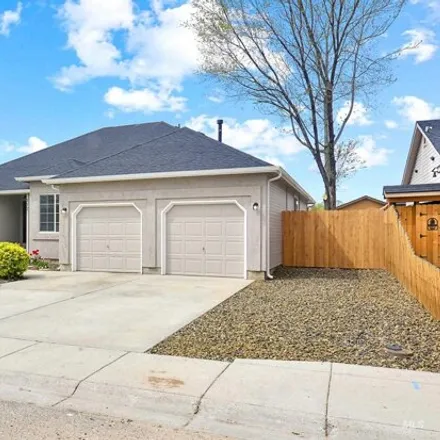 Image 2 - 145 North Chaparral Street, Nampa, ID 83651, USA - House for sale