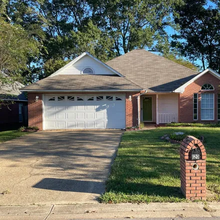 Buy this 3 bed house on 120 West Bound Street in Starkville, MS 39759