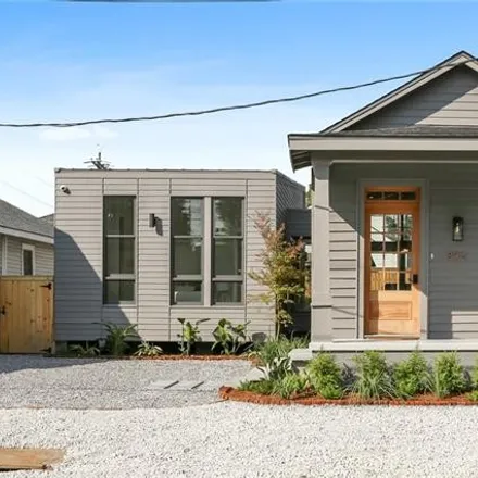 Buy this 2 bed house on 811 Pleasant Street in New Orleans, LA 70115