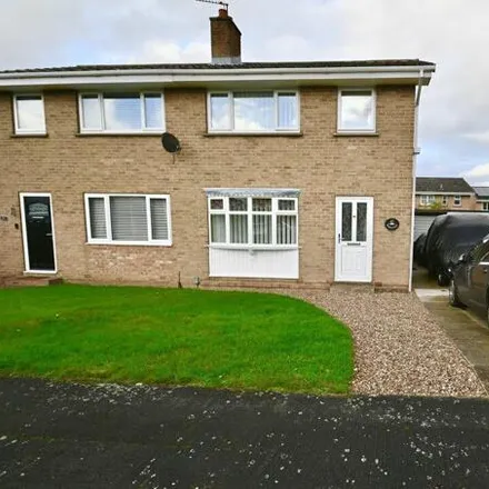Buy this 3 bed duplex on unnamed road in Conisbrough, DN12 2BJ