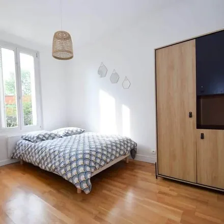 Rent this 4 bed house on Saint-Denis in Seine-Saint-Denis, France