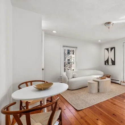 Image 3 - 164;164A Hampshire Street, Cambridge, MA 02139, USA - Condo for sale