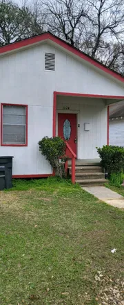 Rent this 3 bed house on 1024 North 35th Street