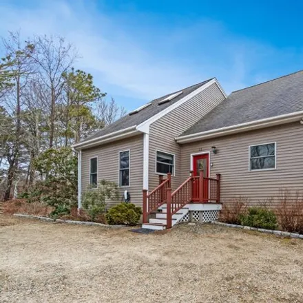 Buy this 3 bed house on 13 Saddle Club Road in Edgartown, MA 02557