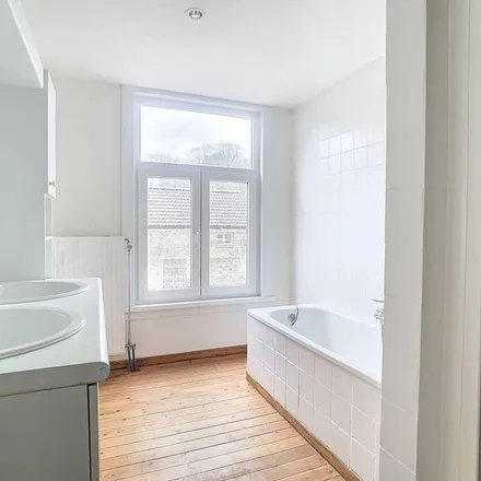 Rent this 3 bed apartment on Lange Vesting 60 in 8200 Bruges, Belgium