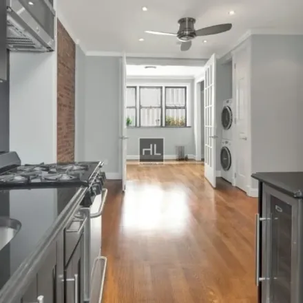 Image 5 - Kailash Parbat, 99 Lexington Avenue, New York, NY 10016, USA - Apartment for rent