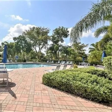 Image 9 - Palms Course, 3701 Oaks Clubhouse Drive, Pompano Beach, FL 33069, USA - Condo for sale