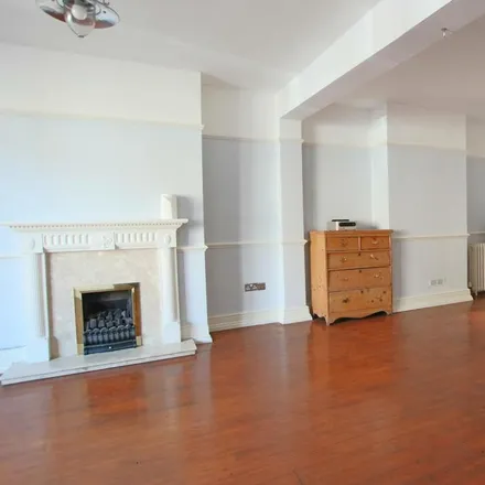 Image 2 - 26 Canton Street, Bedford Place, Southampton, SO15 2DH, United Kingdom - House for rent