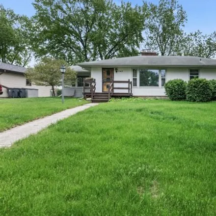 Buy this 3 bed house on 747 North Glenn Drive in Waukesha, WI 53188