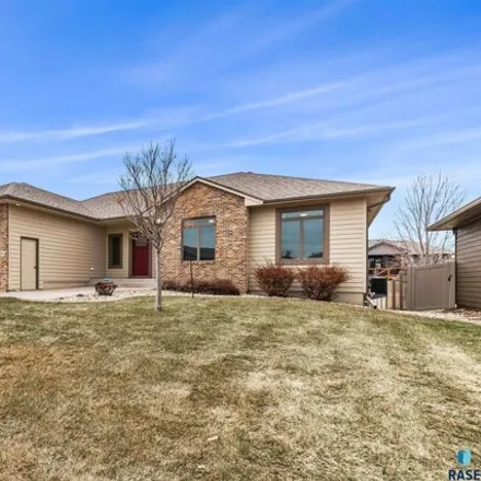 Image 1 - 1219 South Monticello Court, Sioux Falls, SD 57106, USA - House for sale
