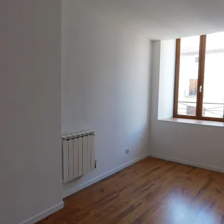 Rent this 3 bed apartment on unnamed road in 43100 Cohade, France