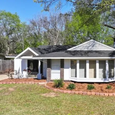 Buy this 3 bed house on 466 Planters Road in Montgomery, AL 36109