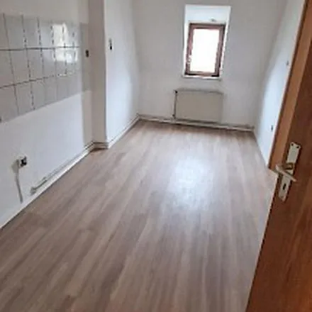 Rent this 2 bed apartment on Jößnitzer Straße 67 in 08525 Plauen, Germany