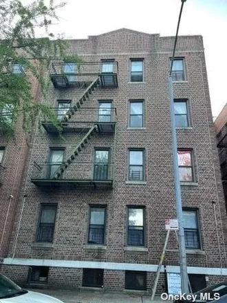 Image 1 - 32-45 41st Street, New York, NY 11103, USA - Townhouse for sale