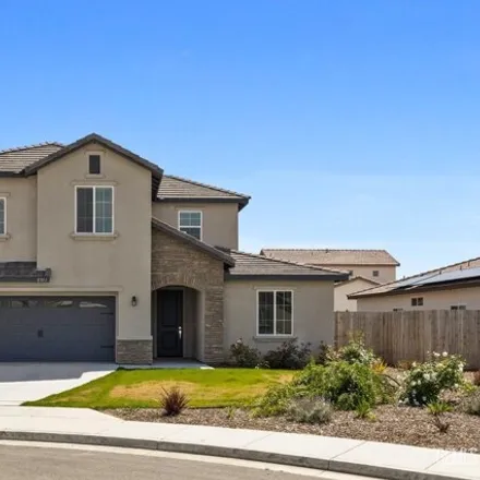 Buy this 5 bed house on Littleton Street in Bakersfield, CA 93308