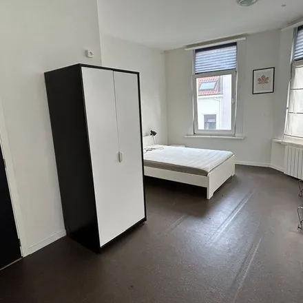 Rent this 2 bed apartment on Teichmannstraat 28 in 2018 Antwerp, Belgium