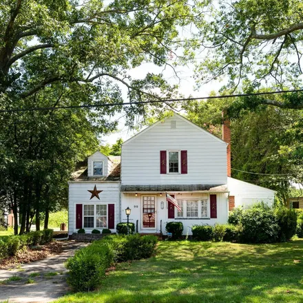 Buy this 3 bed house on 90 South Locust Avenue in Oakwood Beach, Elsinboro Township