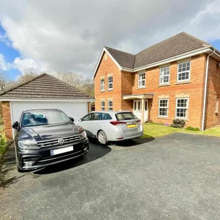 Buy this 5 bed house on Kingston Pool Covert in Hydrant Way, Stafford