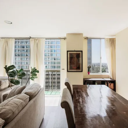 Image 3 - Wilshire & Selby, Wilshire Boulevard, Los Angeles, CA 90024, USA - Condo for sale