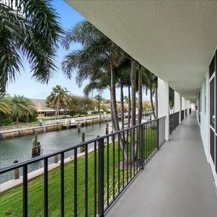 Buy this 1 bed condo on 137 Paradise Harbour Boulevard in North Palm Beach, FL 33408