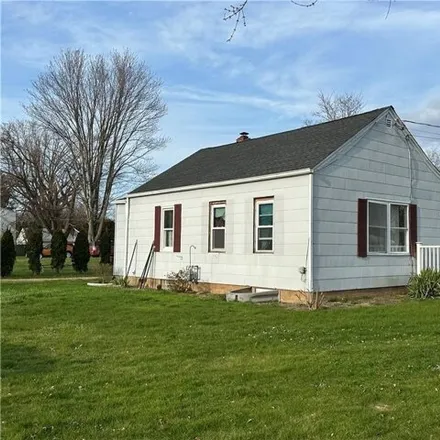 Buy this 3 bed house on 6065 Ketchum Avenue in Newfane, Niagara County