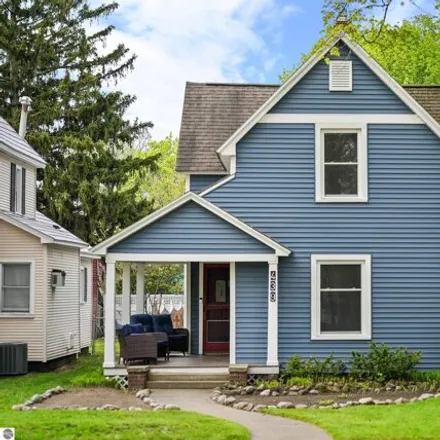 Buy this 3 bed house on 610 South Oak Street in Traverse City, MI 49684