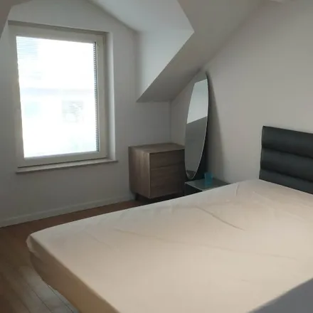 Rent this 4 bed room on Rue Auguste Lambiotte - Auguste Lambiottestraat 144 in 1030 Schaerbeek - Schaarbeek, Belgium