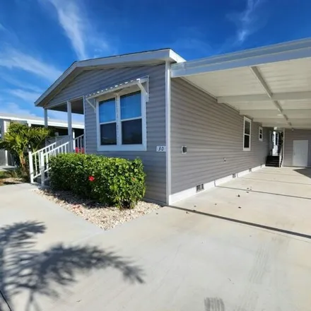 Buy this studio apartment on 30 Eland Drive in Lake Arrowhead, Lee County