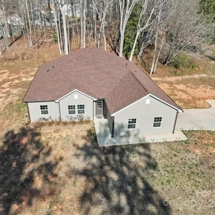 Image 3 - 105 Lafayette Road, Stanley, Gaston County, NC 28164, USA - House for sale