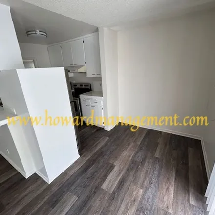 Rent this 2 bed apartment on Sunset & Barrington in West Sunset Boulevard, Los Angeles