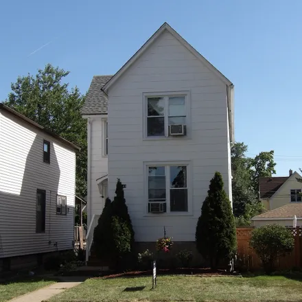 Buy this 3 bed house on Gross Elementary School in Lincoln Avenue, Brookfield