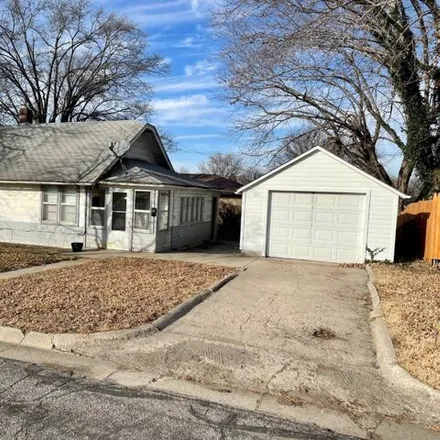 Rent this 2 bed house on 389 West 17th Street in Concordia, KS 66901