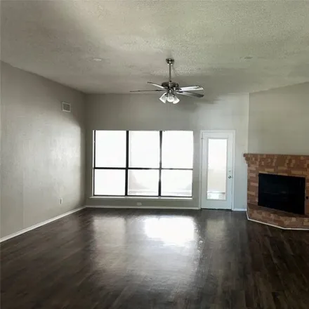 Image 2 - 700 Whitewing Drive, Mesquite, TX 75150, USA - House for rent