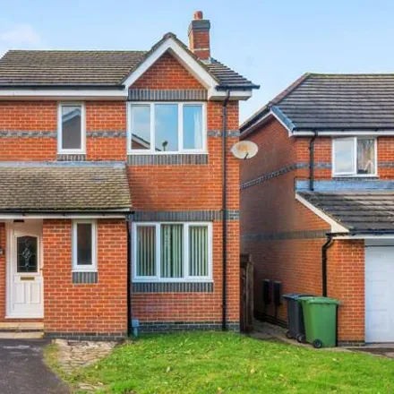 Buy this 3 bed house on Birches Crest in Basingstoke, RG22 4RP