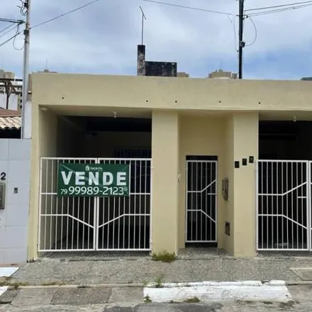 Buy this 3 bed house on Rua Doutor Márcio Rollemberg Leite in Luzia, Aracaju - SE