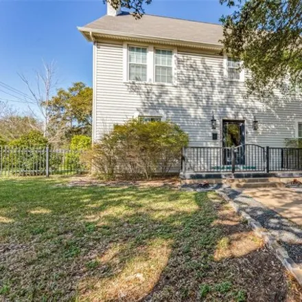 Buy this 3 bed house on 2564 Wabash Avenue in Fort Worth, TX 76109