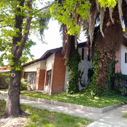 Image 1 - José Pacífico Otero 44, Partido de Ituzaingó, B1712 CDU Ituzaingó, Argentina - House for sale