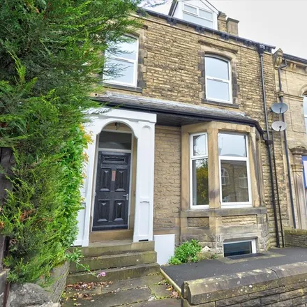 Rent this 2 bed townhouse on Co-op Funeral Services in 38 Keighley Road, Skipton