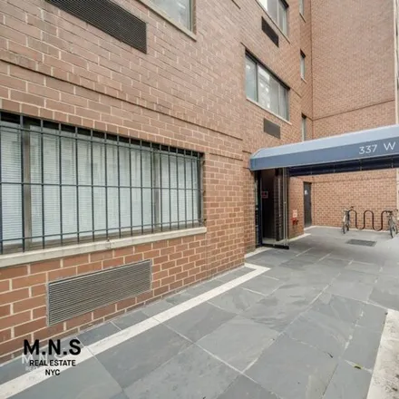 Image 2 - 337 West 30th Street, New York, NY 10001, USA - House for rent