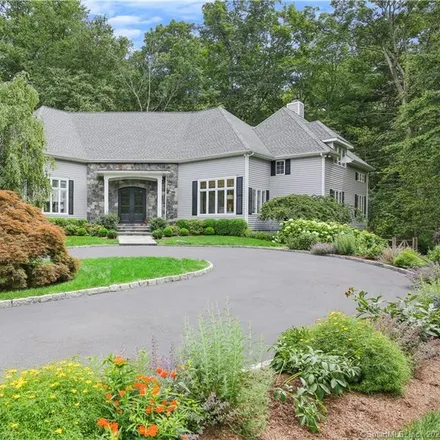 Buy this 4 bed house on 295 Smith Ridge Road in Richards Corner, New Canaan