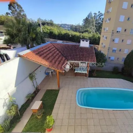 Buy this 5 bed house on Rua Getúlio Borges da Fonseca in Operário, Novo Hamburgo - RS