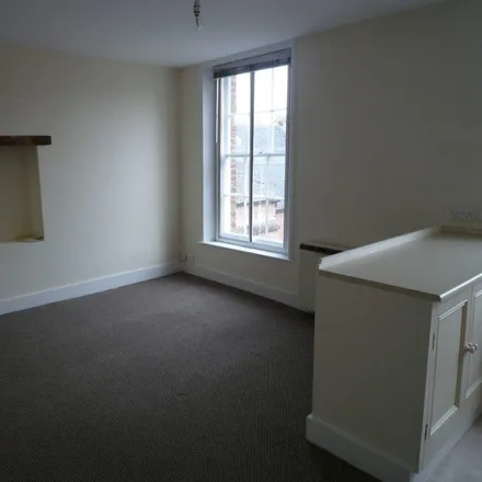 Image 3 - Broadbent Court, Newport, TF10 7FE, United Kingdom - Apartment for rent