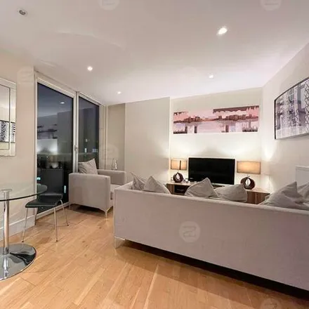 Buy this 1 bed apartment on Cobalt in Greenwich, London