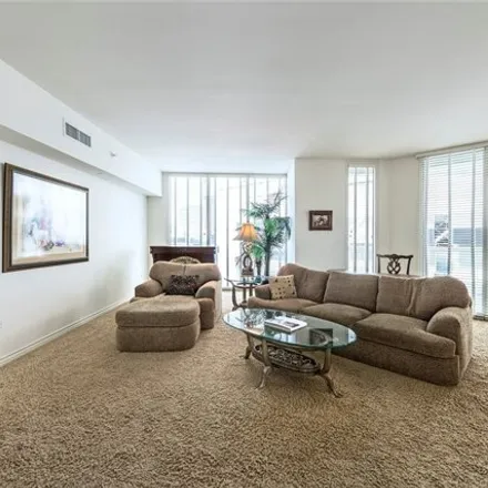 Image 3 - Turnberry Place Tower I, Elvis Presley Boulevard, Winchester, NV 89169, USA - Condo for rent